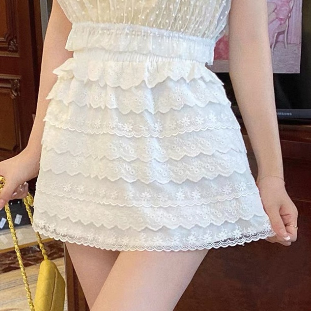 Japanese Kawaii Y2K Cottagecore Cream Lace Layered A-line Mini Skirt